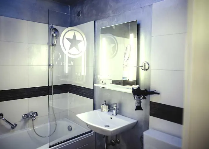 Stern - - Self Check-in Hotel 3*